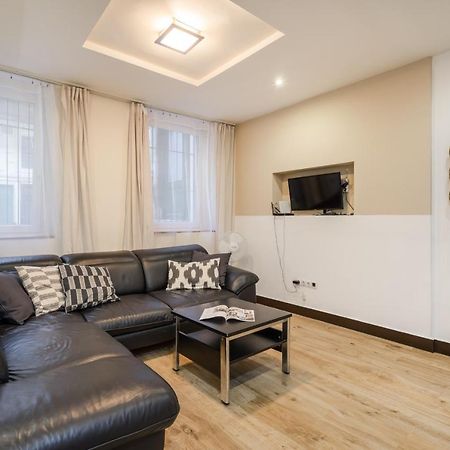 Dolly'S Duplex Home Budapest Esterno foto