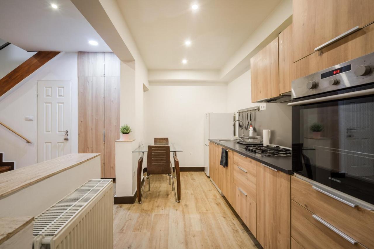 Dolly'S Duplex Home Budapest Esterno foto