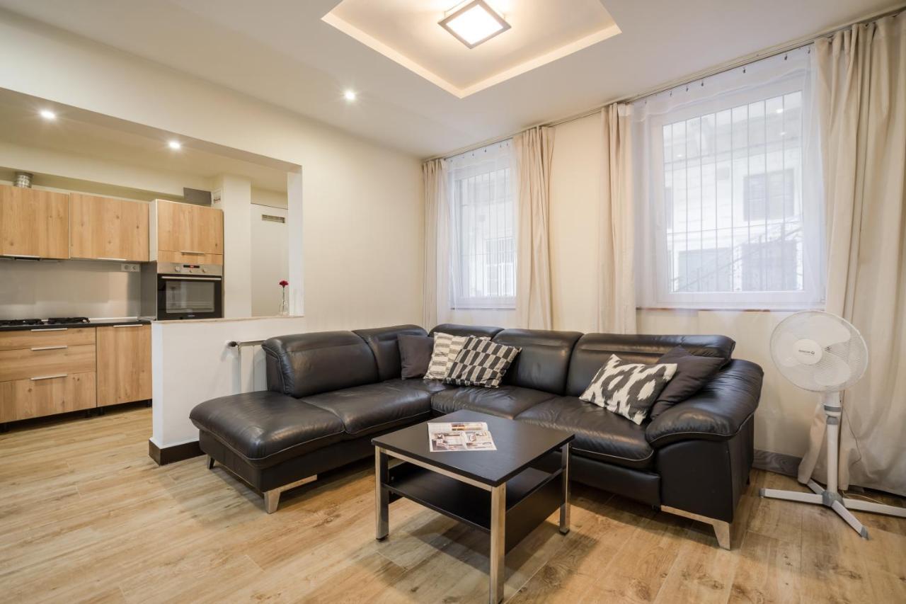 Dolly'S Duplex Home Budapest Esterno foto